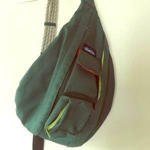Kavu Rope Sling Bag (zipper broken)